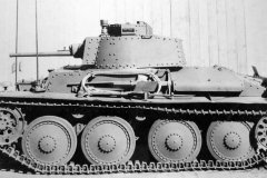PzKpfw_38t_side_view_2