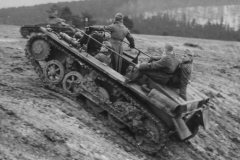 Panzer_I_ohne_Aufbau_4