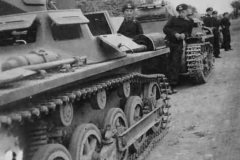 Panzer_I_tanks_column_2