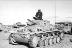Afrika_korps_Panzer_II_number_8
