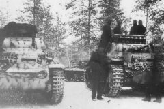 Panzer_II_and_III_of_SS_Division_Nord_Finland