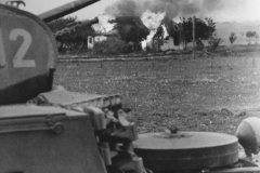 Panzer_II_tank_in_action