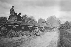 Panzer_III_1_Panzer_Division_Duderhof_Leningrad_1941