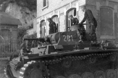 Panzer_III_201_during_operations_on_the_Eastern_Front_in_the_summer_of_1941