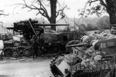 Panzer_III_7th_panzer_division_and_sdkfz_8