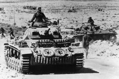 Panzer_III_Ausf_G_DAK_Tank_in_El_Brega_North_Africa