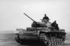 Panzer_III_Ausf_J_Late_turret_number_232