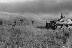 Panzer_III_and_russian_POW