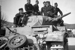 Panzer_III_number_233_9_panzer_division