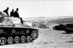 Panzer_III_of_the_Afrika_Korps_2