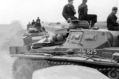 Panzerkampfwagen_III_825