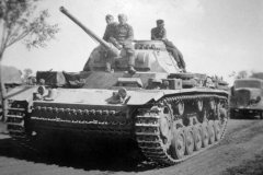Panzerkampfwagen_Panzer_III_eastern_front