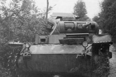 destroyed_Panzer_III_France_1940_photo