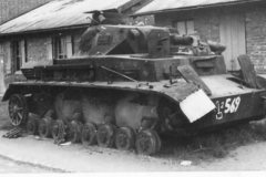 Destroyed_German_tank_Panzer_IV