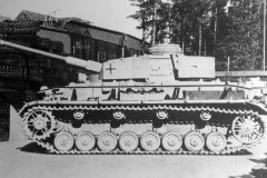 German_tank_Panzer_IV_Ausf_J