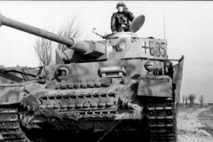 Panzer_IV_635_with_schurzen