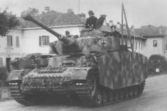 Panzer_IV_718_Italy_44