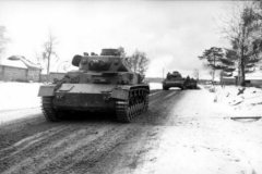 Panzer_IV_Ausf_D_column_Eastern_front_winter_1941