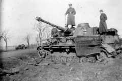 Panzer_IV_Ausf_J_Thoma_3