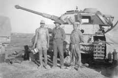 Panzer_IV_afrika_korps_Libya_1942