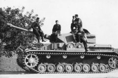 Panzer_IV_ausf_G_and_crew
