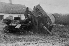 destroyed_Panzer_IV_1944