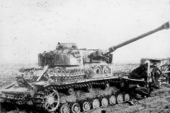 late_Panzer_IV_number_122