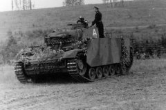 Panzerbefehlswagen_III_Ausf_H_code_A