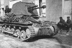 4.7_cm_PaKt_Sf_auf_Panzerkampfwagen_I_Panzerjager_I