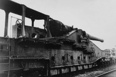 28_5cm_K_E_605_f_German_railT_gun