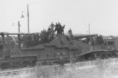 320mm_Mle_1870-93_rail_gun_1940