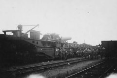 400_mm_St._Chamond_Mle_1915-1916_railway_howitzer