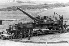 German_24cm_Theodor_rail_gun