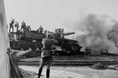 German_24cm_Theodor_rail_gun_4