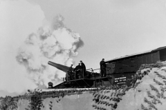 rail_gun_Kurze_Bruno_28cm_3