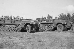 German_halftracks_SdKfz_10_photo