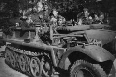 Sd.Kfz_.10__leichter_Zugkraftwagen_1t_halftrack