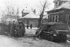 SdKfz_10_refueling