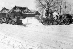 SdKfz_10_winter_in_Russia