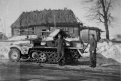 SdKfz_10_with_50mm_Pak_38