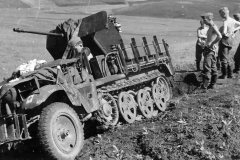 Sd_Kfz_10_4_flak_30