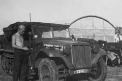 Sd_Kfz_10_leichter_Zugkraftwagen_1t_Demag_D7