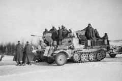 armored_Sd.Kfz_.10_4_with_winter_camouflage
