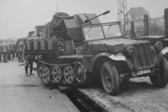 german_halftrack_SdKfz_10_flak_model_4