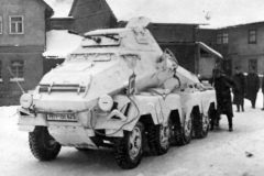 SdKfz_231_8-Rad_winter_camo_1942