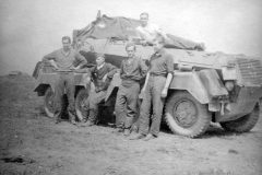 SdKfz_231_8-rad_and_crew