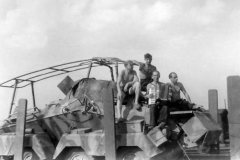 Sdkfz_232_car_and_crew