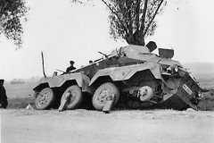 knocked_out_Sdkfz_231_Poland_1939