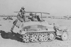 Rommels_SdKfz_250-3_Greif