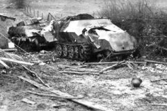Destroyed_Sdkfz_251_halftracks